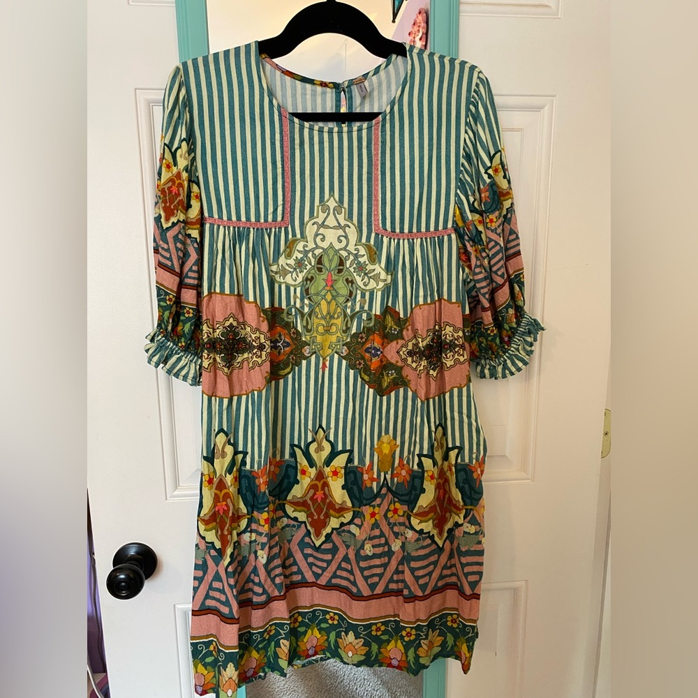 Elegant Multicolor Midi Dress - Picture 3 of 10